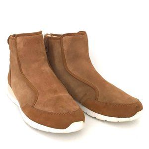 UGG Women's Laurelle Boot Sneaker